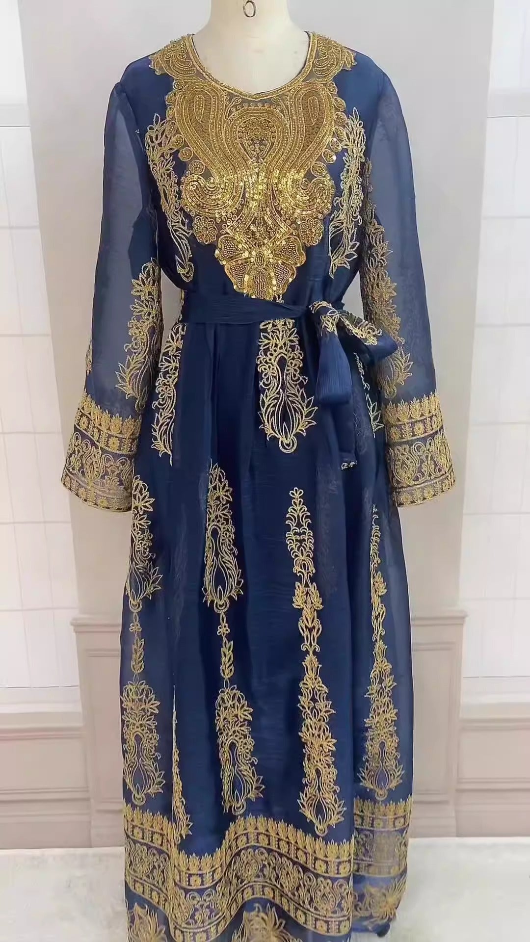 Elegant Arab Robe