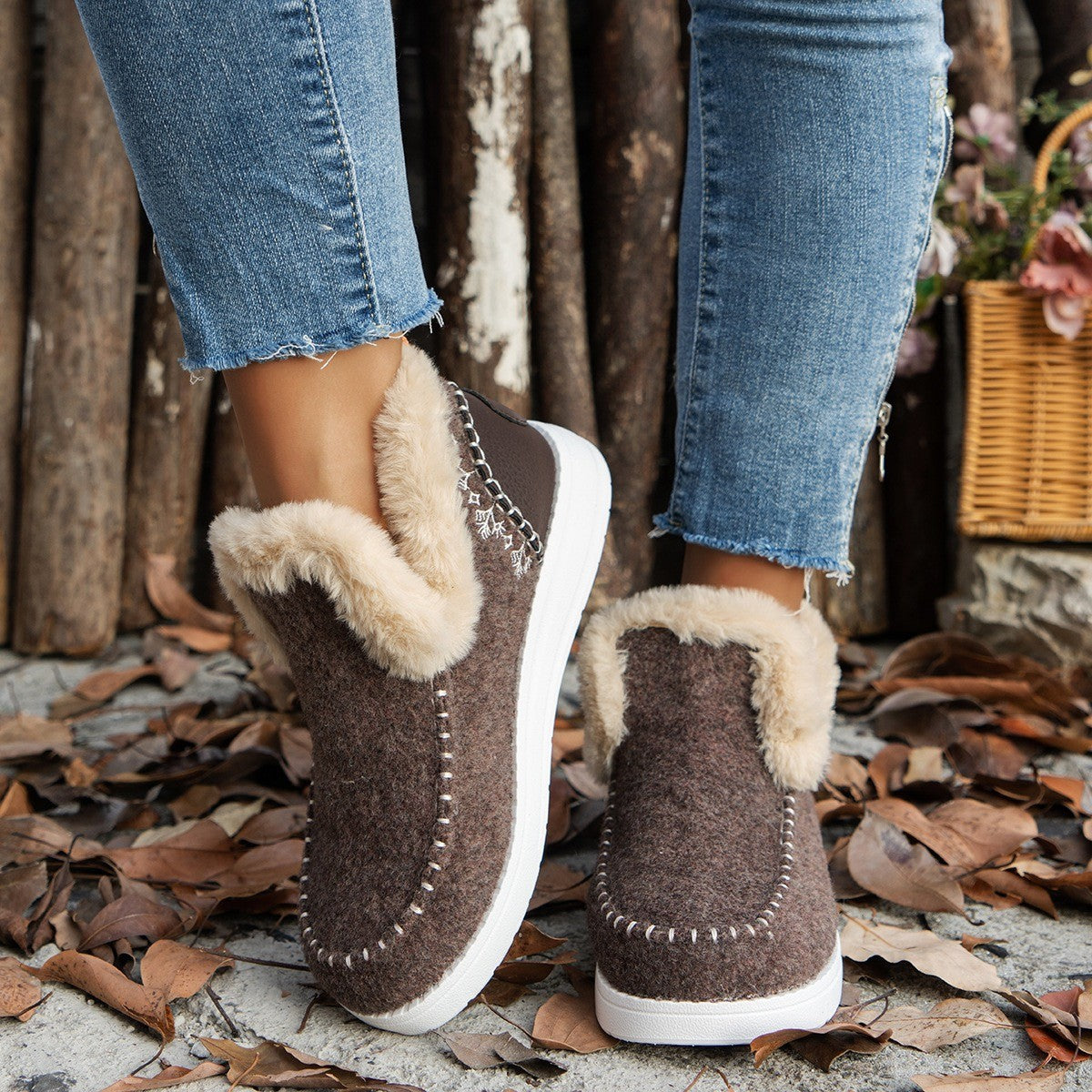 Aiyana Cozy Furry Snow Boots – Warm Flat-Soled Winter Boots