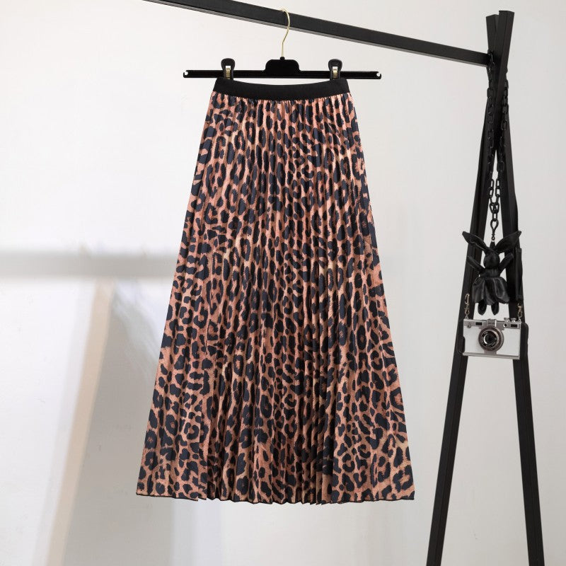 Wild at Heart: Embrace Summer Vibes with the New Digital Printing Leopard Print Skirt - European and American Fashion!