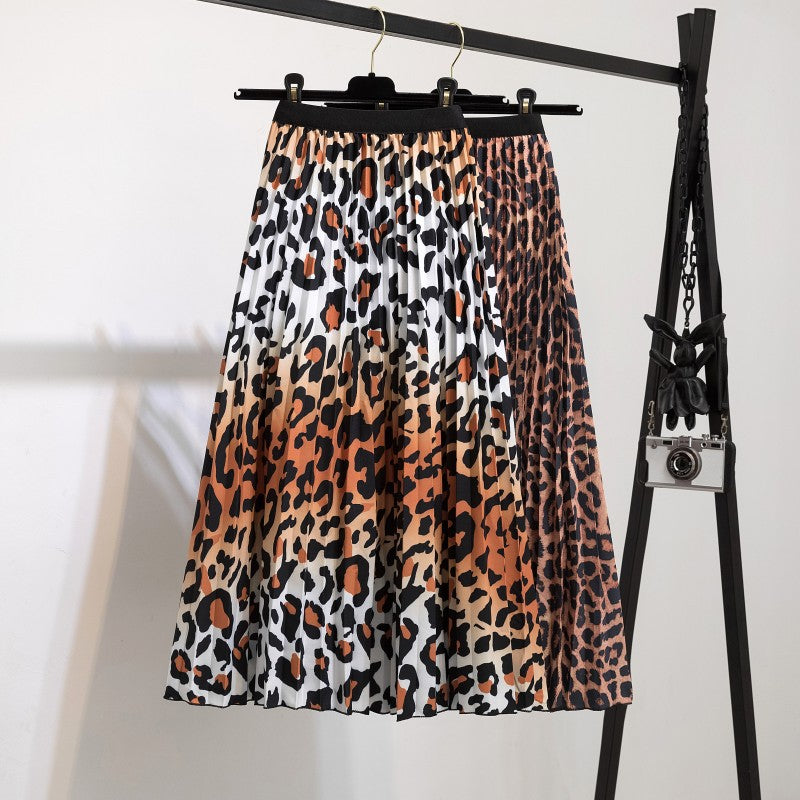 Wild at Heart: Embrace Summer Vibes with the New Digital Printing Leopard Print Skirt - European and American Fashion!